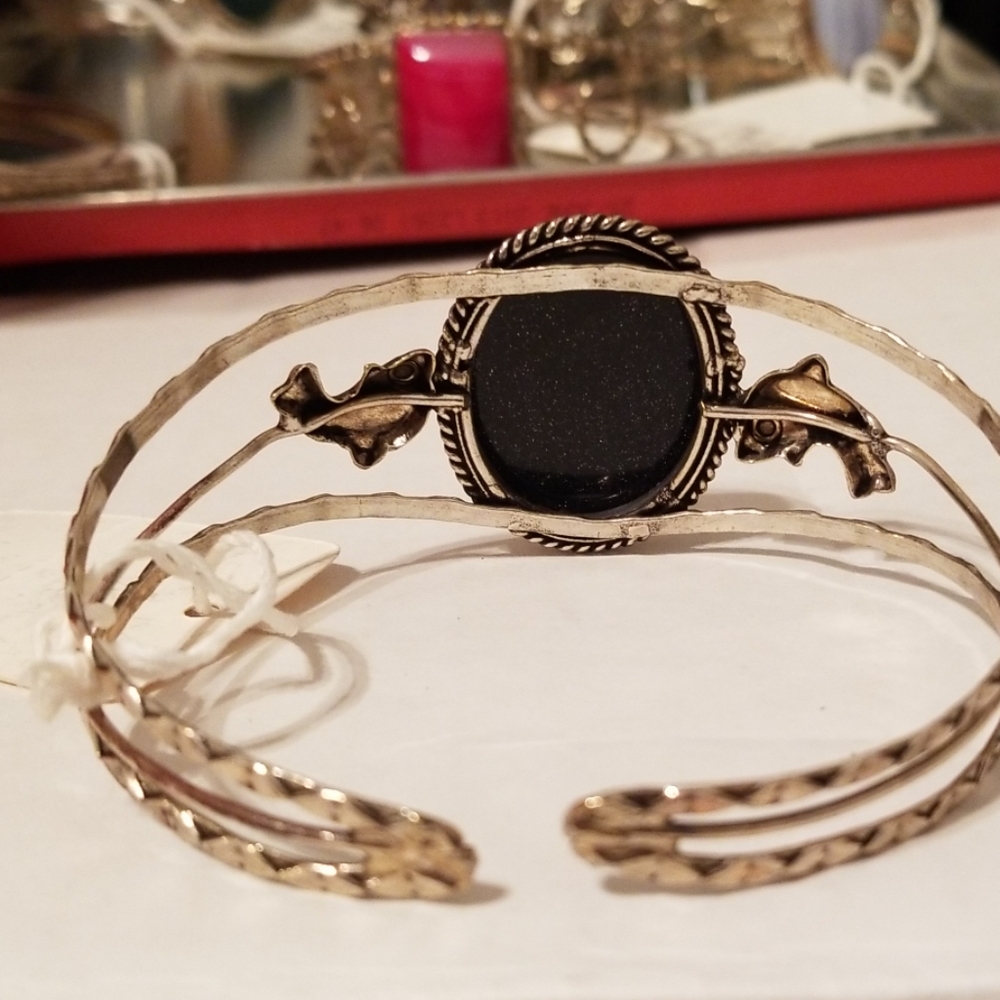 Bangle - Picture 8 of 8